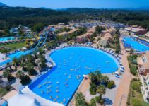 5 destinations camping avec parc aquatique en France