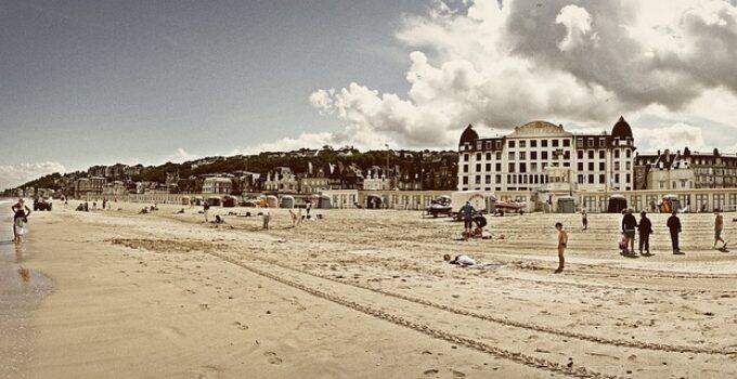 hotelatrouville-planches
