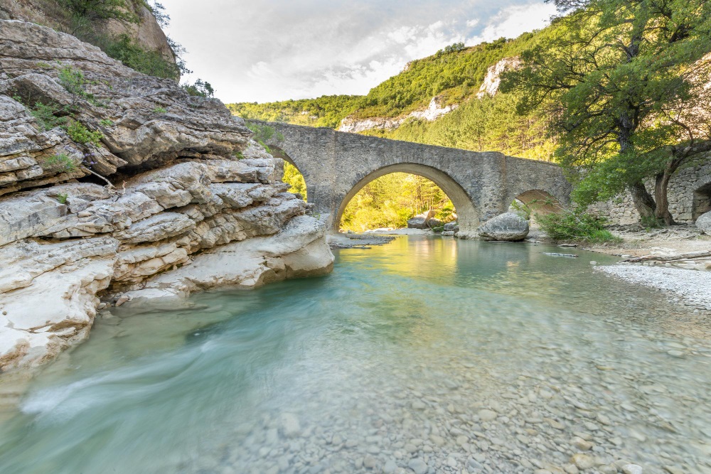 Se baigner dans les gorges de la Méouge