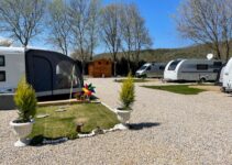 Combien de temps peut-on rester sur une aire de camping-car ?