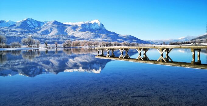 Serre-ponçon en hiver lac.jpeg