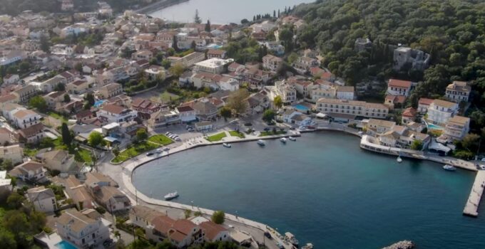Port de Kassiopi vue d'en haut