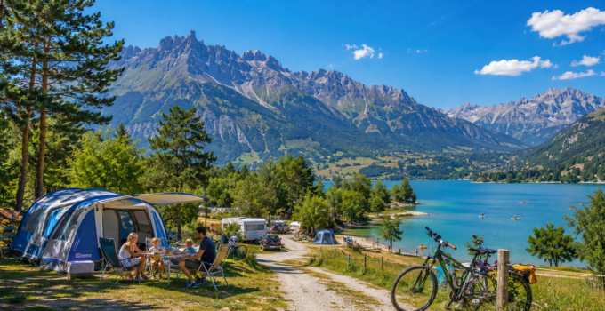 Camping familial dans les Hautes-Alpes